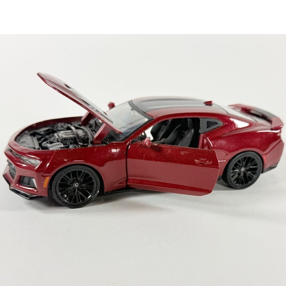 Metallic Red Chevrolet Camaro Zl1 DieCast 1:24 Maisto Car With Opening Doors
